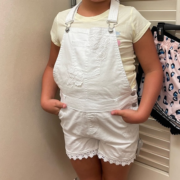 EUC Girls EPIC Threads White Overalls - Picture 8 of 8